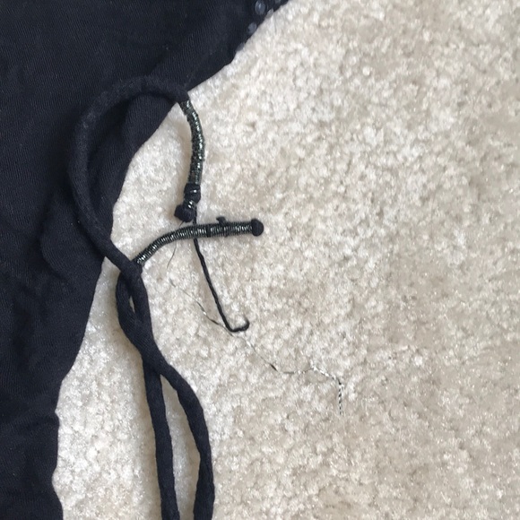 Black short sleeve top - Picture 2 of 2